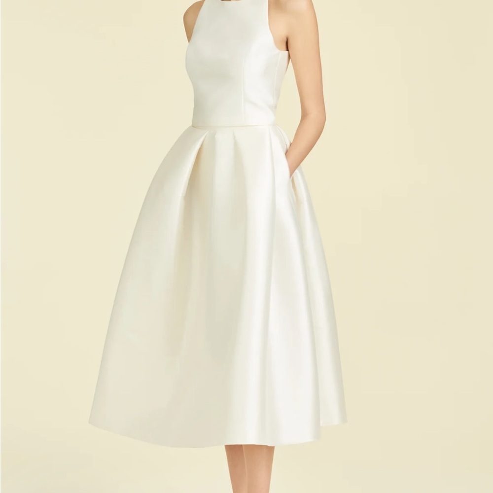 EUC Sachin and Babi cream/off white bridal/wedding skirt , size 6. SKIRT ONLY